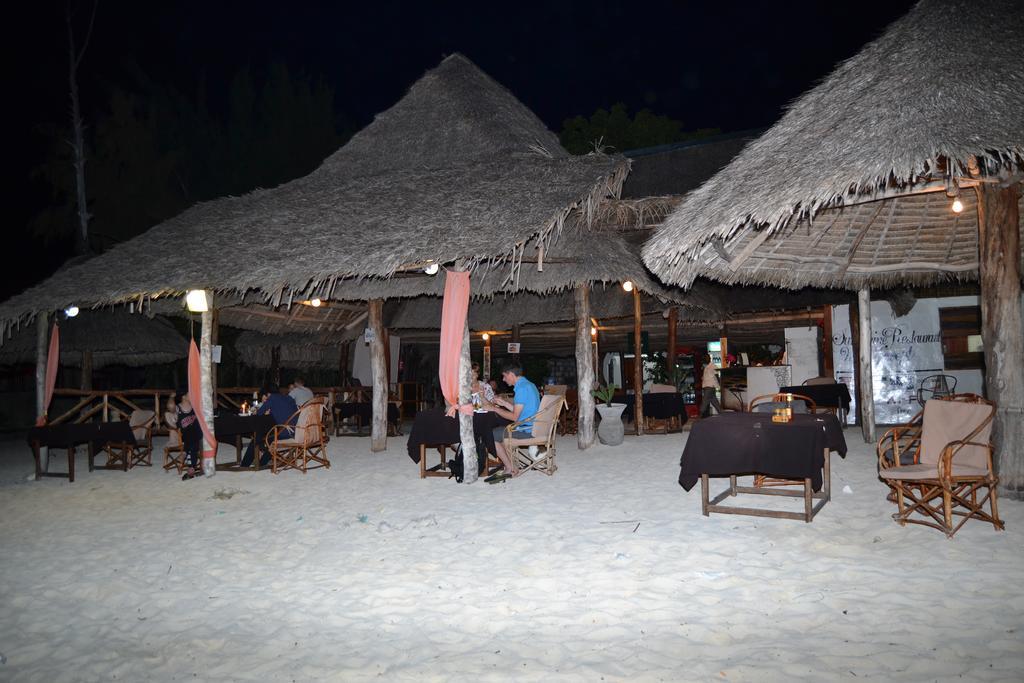 Union Beach Bungalow Nungwi Extérieur photo
